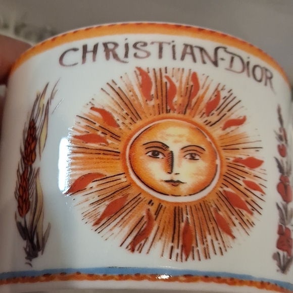 Dior White and Orange Mug Set - Picture 9 of 15